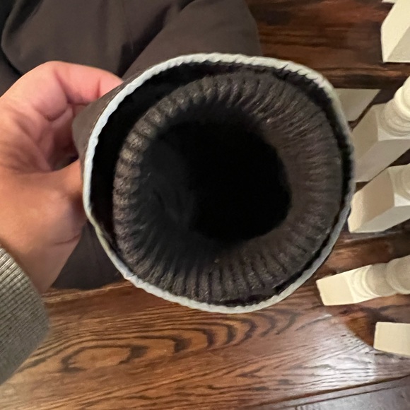 Youth Bomber Jacket.  Size kids 18 CLlightly worn. - Picture 6 of 8